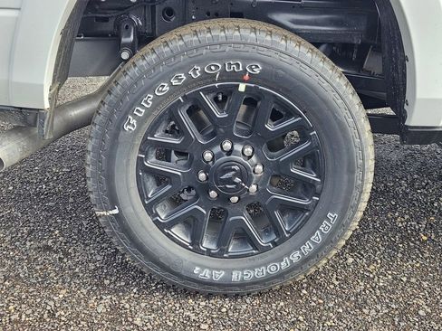 New 2026 RAM 2500 Limited AWD/4WD image 9