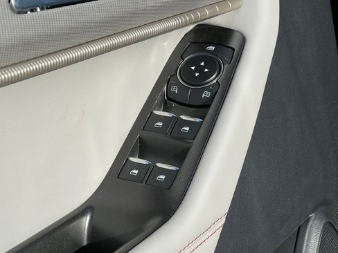 New 2026 Ford Explorer Active w/ Active Comfort Package image 16