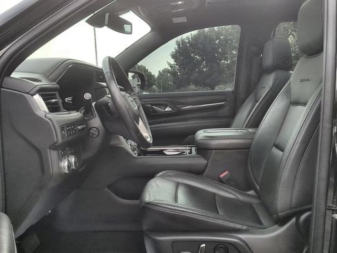 Used 2022 GMC Yukon XL Denali AWD/4WD image 19