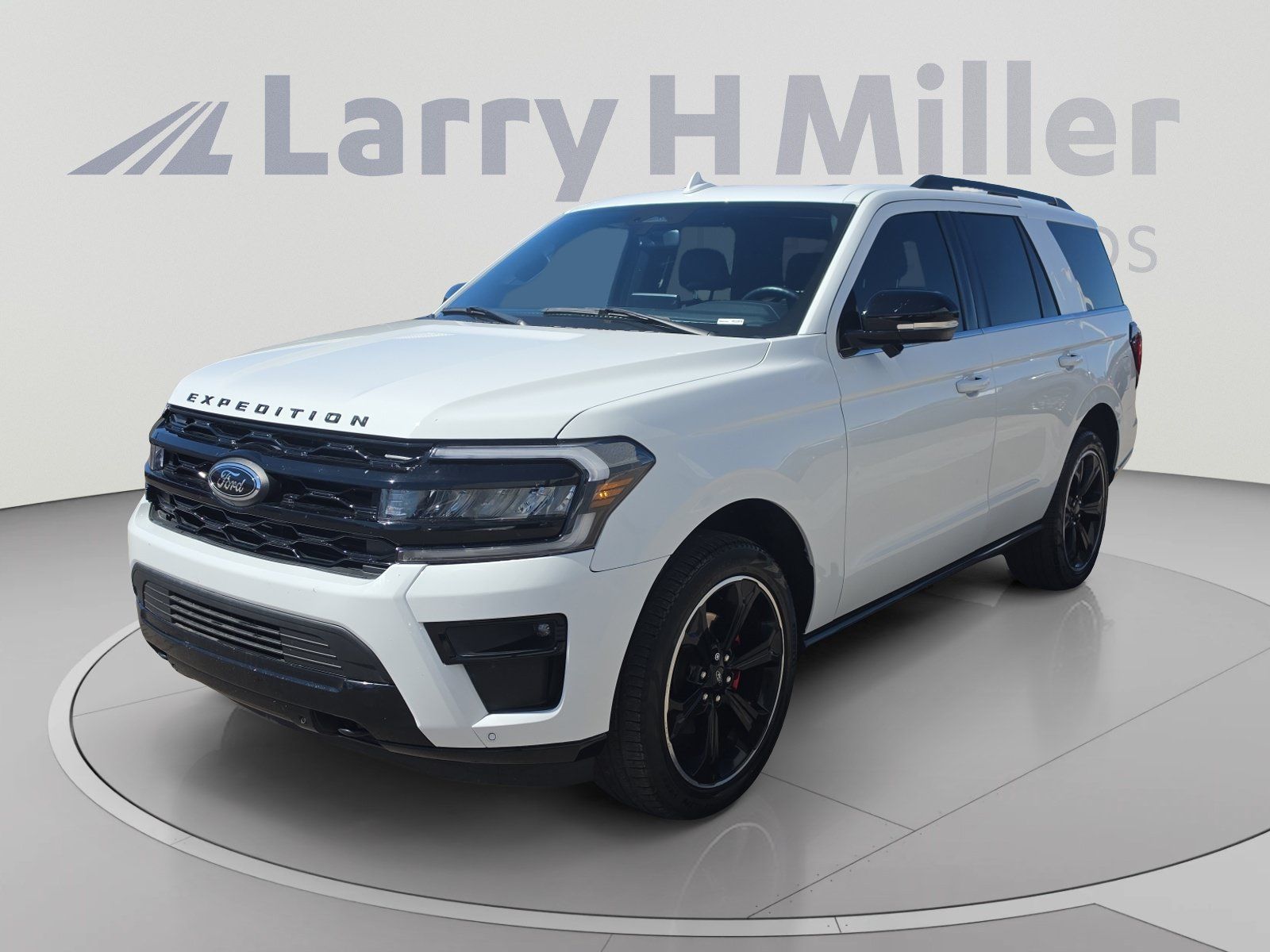 Used 2024 Ford Expedition Limited AWD/4WD image 1