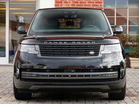 Used 2024 Land Rover Range Rover Long Wheelbase Autobiography AWD/4WD image 2