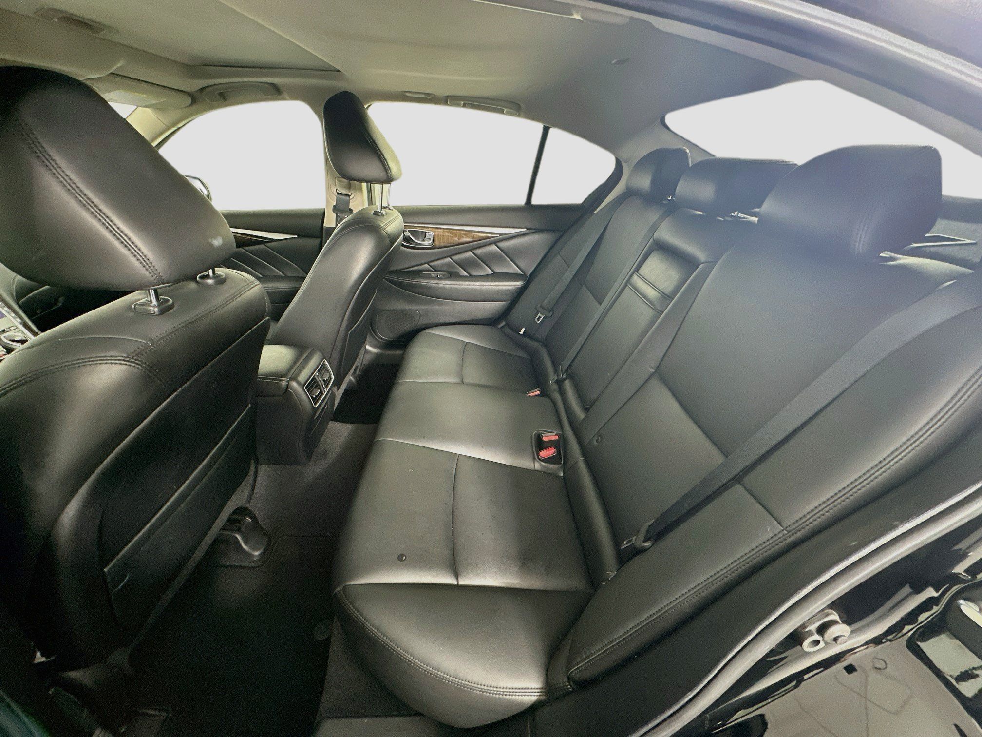 Used 2018 INFINITI Q50 Luxe RWD image 27