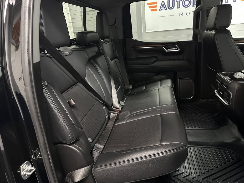 Used 2026 GMC Sierra 1500 Denali w/ Technology Package AWD/4WD image 19