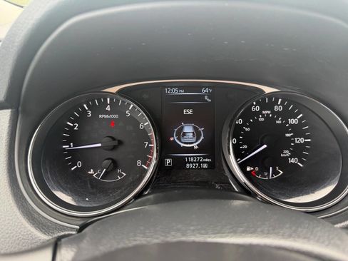 Used 2016 Nissan Rogue SV w/ SV Premium Package FWD image 17