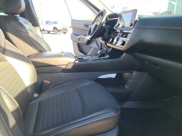 Used 2023 Nissan Pathfinder Rock Creek AWD/4WD image 19