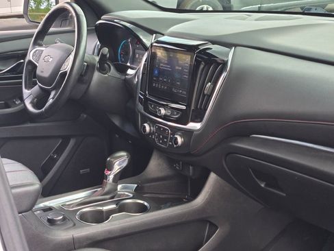 Certified 2022 Chevrolet Traverse RS w/ LPO, Floor Liner Package image 7