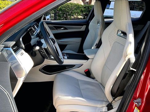 Used 2024 Jaguar F-PACE R-Dynamic S image 19