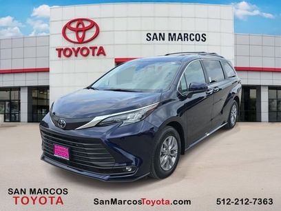 New 2026 Toyota Sienna XLE