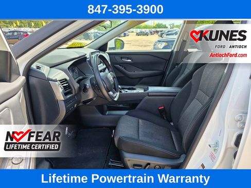 Used 2025 Nissan Rogue SV FWD image 19