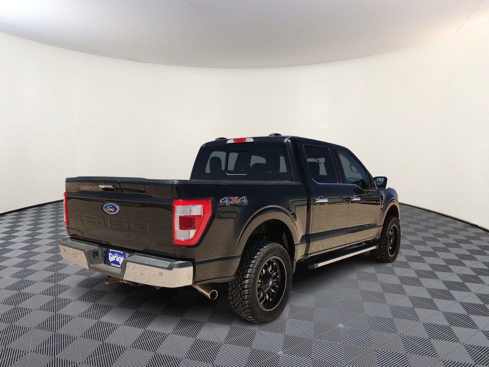 Used 2023 Ford F150 Lariat AWD/4WD image 4