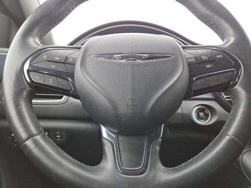 Used 2015 Chrysler 200 S w/ Comfort Group image 30