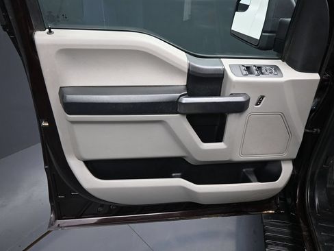 Used 2019 Ford F150 XL w/ Equipment Group 101A Mid AWD/4WD image 10