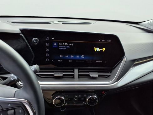 Certified 2024 Chevrolet Trax ACTIV FWD image 15