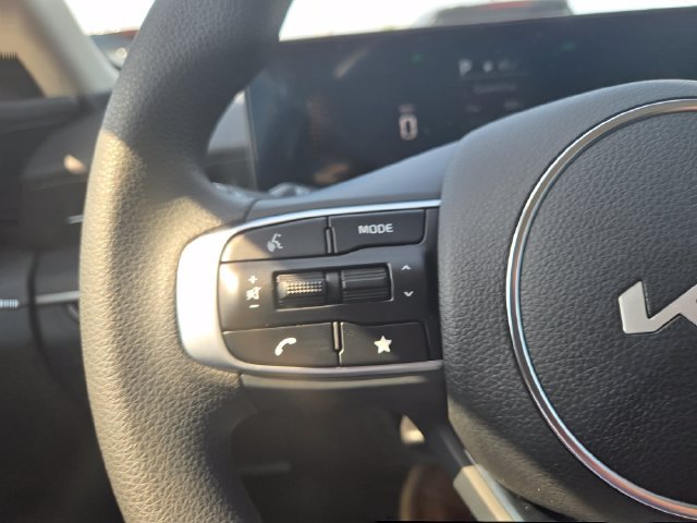New 2026 Kia K5 LXS FWD image 14