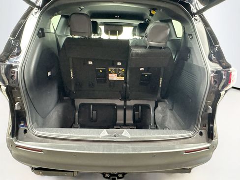 Used 2022 Toyota Sienna XLE Woodland Edition AWD/4WD image 26