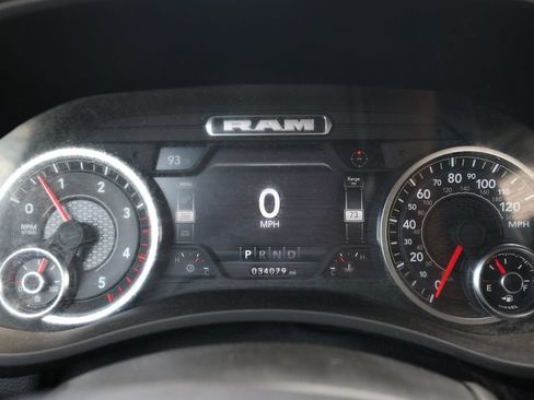 Used 2024 RAM 2500 Laramie AWD/4WD image 10