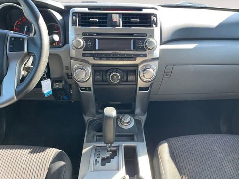 Used 2013 Toyota 4Runner SR5 w/ Convenience Pkg AWD/4WD image 11