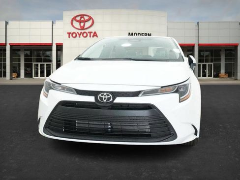 New 2026 Toyota Corolla LE image 3