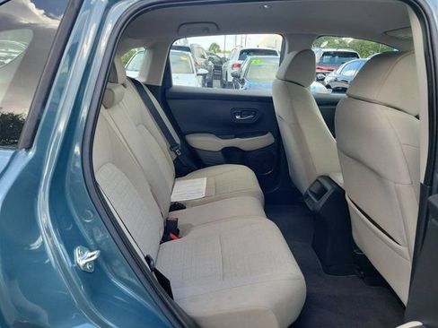 Certified 2024 Honda HR-V LX image 9