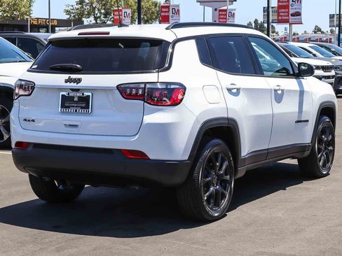 New 2026 Jeep Compass Latitude AWD/4WD image 4