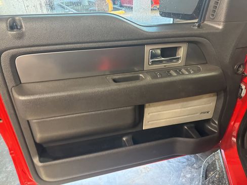 Used 2014 Ford F150 Raptor w/ Equipment Group 801A Luxury image 17