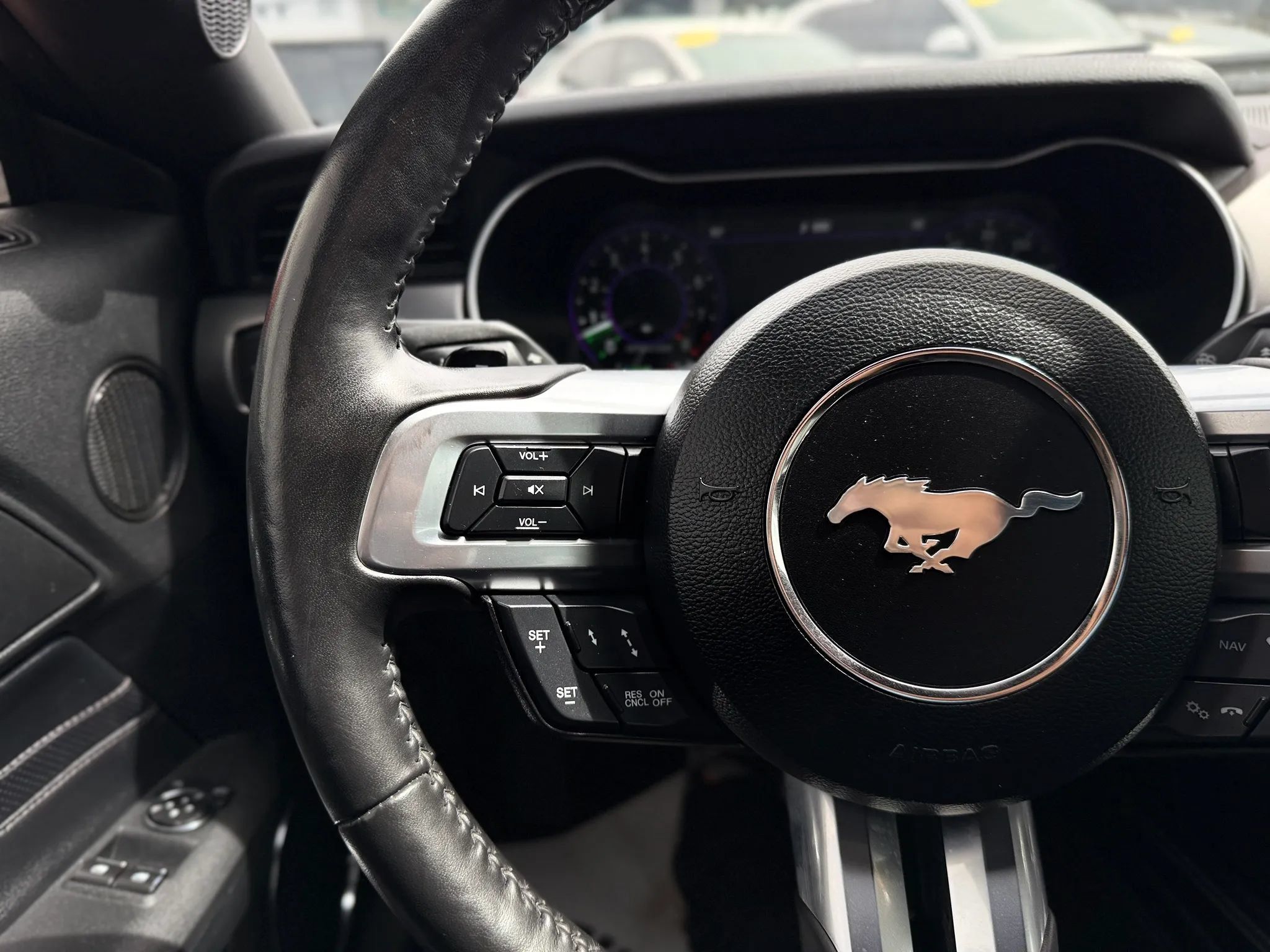 Used 2022 Ford Mustang GT Premium w/ Equipment Group 401A RWD image 20