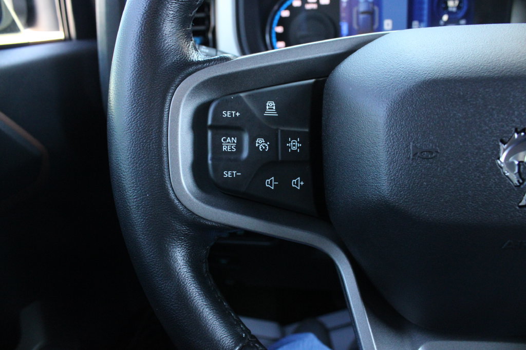 Used 2023 Ford Bronco Outer Banks AWD/4WD image 11