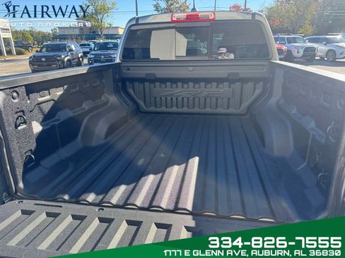 Used 2024 Chevrolet Colorado ZR2 w/ ZR2 Convenience Package III image 31