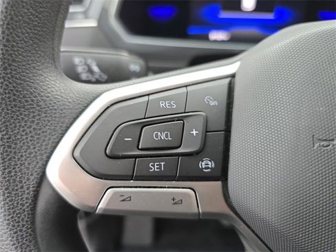 Used 2022 Volkswagen Tiguan S image 16