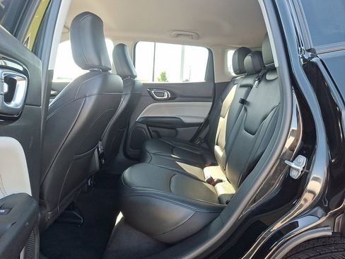 Used 2022 Jeep Compass Limited AWD/4WD image 10