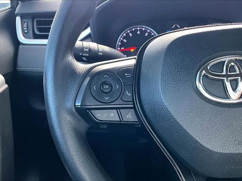 Used 2021 Toyota RAV4 XLE image 24