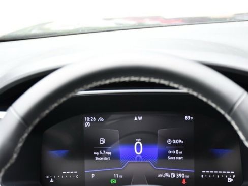 New 2025 Volkswagen Taos SE image 25