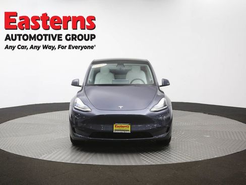 Used 2022 Tesla Model Y Long Range AWD/4WD image 47