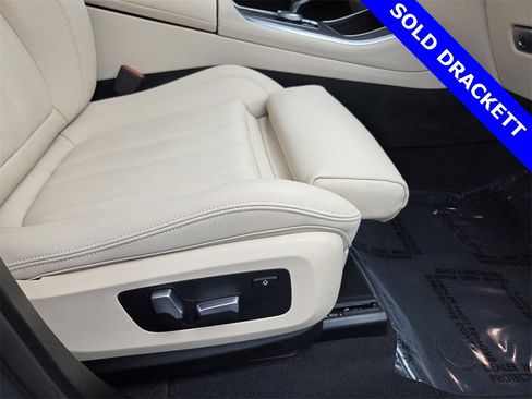 Certified 2022 BMW X5 sDrive40i w/ Premium Package image 14