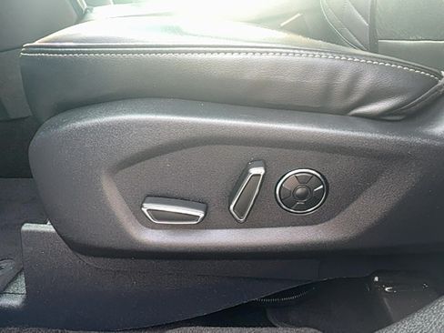 Used 2016 Ford Explorer Platinum AWD/4WD image 36