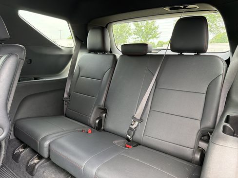 Used 2024 Chevrolet Traverse Z71 w/ LPO, Floor Liner Package AWD/4WD image 26