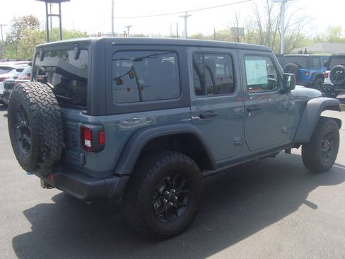 Used 2024 Jeep Wrangler Unlimited AWD/4WD image 4