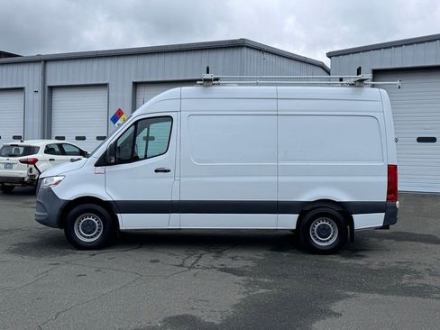 Used 2020 Mercedes-Benz Sprinter 2500 image 3