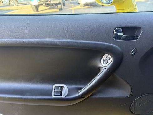 Used 2008 Pontiac Solstice Convertible w/ Preferred Package image 12