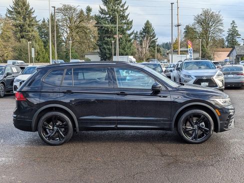 Certified 2023 Volkswagen Tiguan SE R-Line image 6