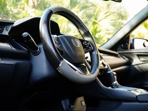 Used 2021 Honda Civic Sport image 11