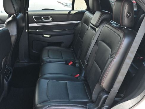Used 2018 Ford Explorer Sport w/ Equipment Group 401A AWD/4WD image 19