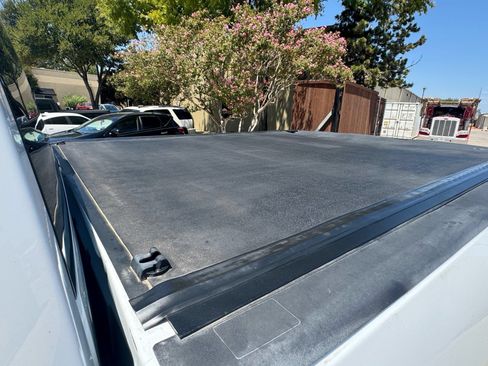 Used 2011 RAM 2500 SLT AWD/4WD image 5