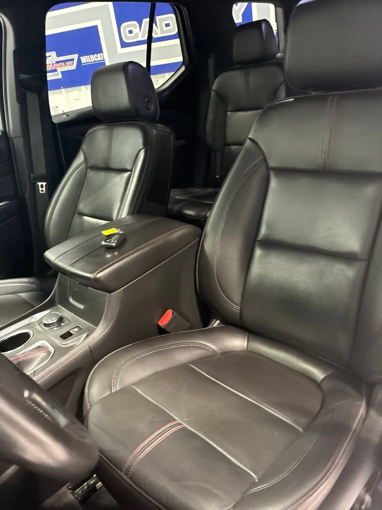 Used 2022 Chevrolet Traverse RS w/ LPO, Floor Liner Package FWD image 17
