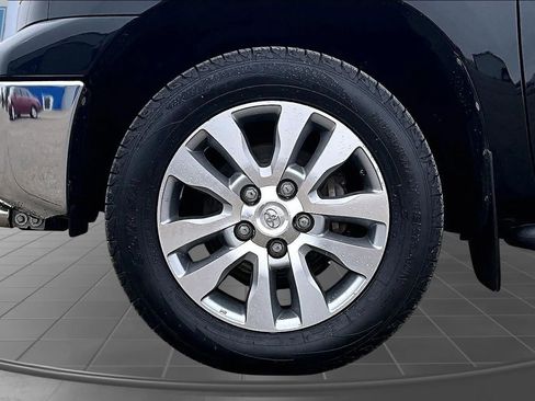 Used 2010 Toyota Tundra Limited AWD/4WD image 40