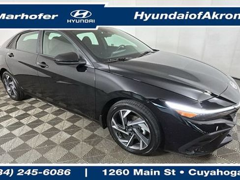 Used 2025 Hyundai Elantra SEL FWD image 1