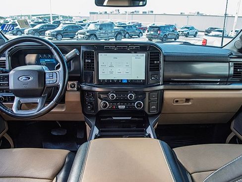 Used 2023 Ford F250 Lariat w/ Chrome Package image 5