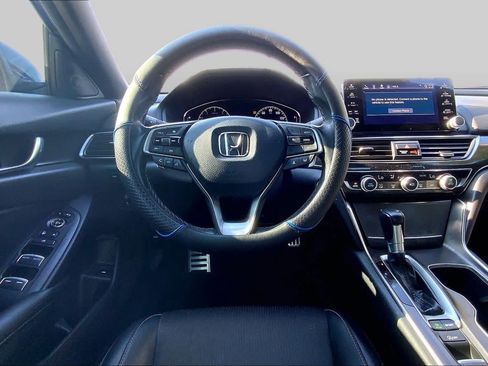 Used 2021 Honda Accord Sport image 6