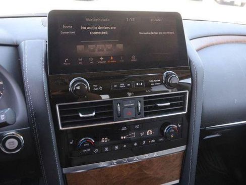 Used 2024 Nissan Armada SL w/ Captain's Chairs Package AWD/4WD image 18