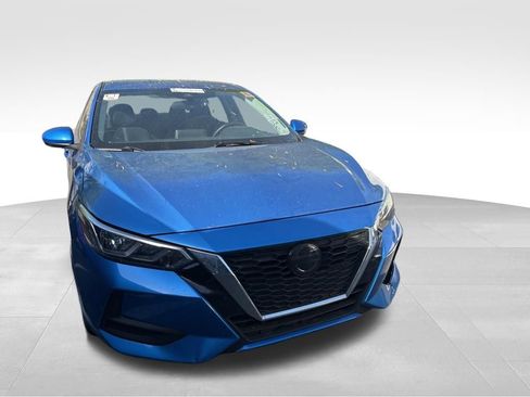 Used 2022 Nissan Sentra SV image 3